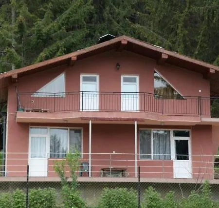 Lodge сара *
